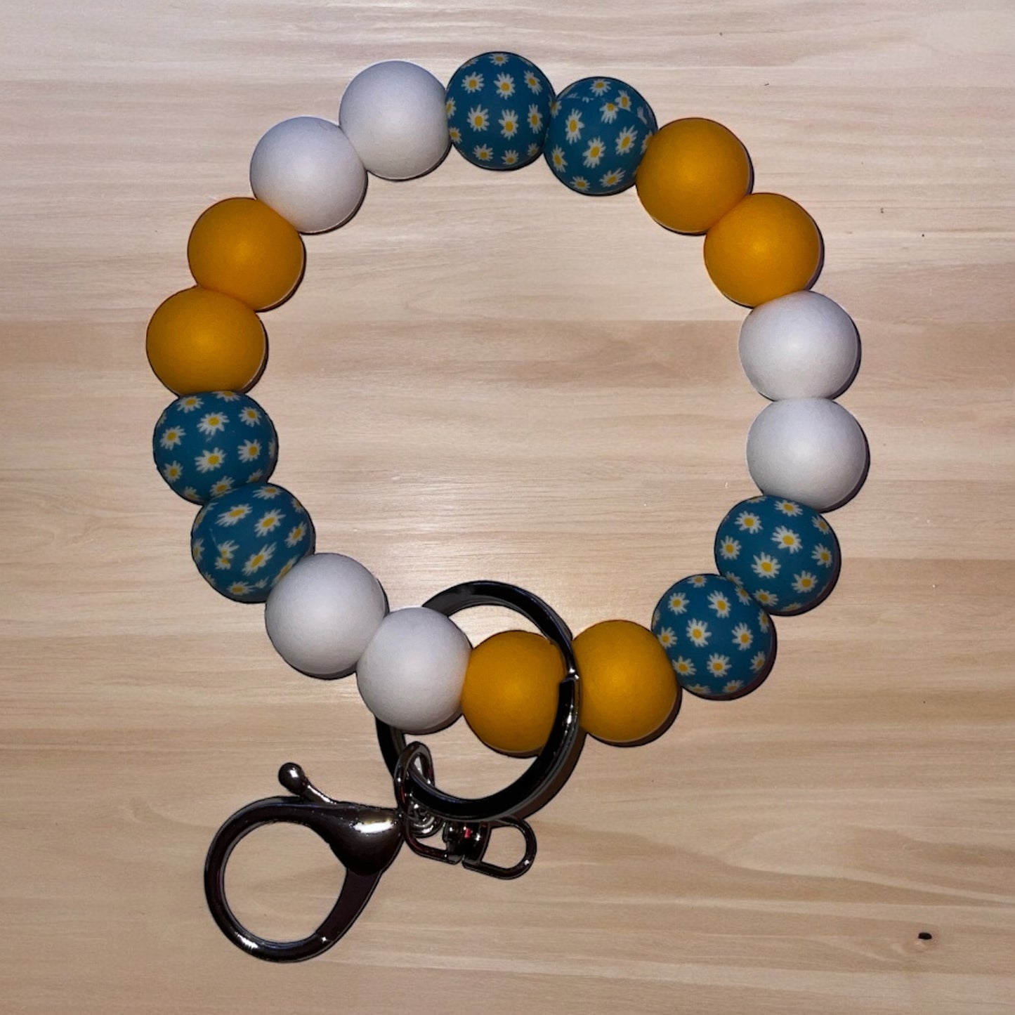 Blue, White and Yellow Daisy Wristlet